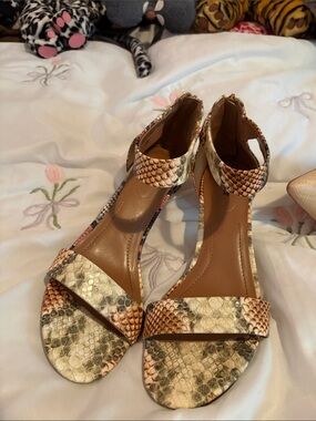 Neutral Snake-Print Ankle Strap Sandals in Beige/Pink